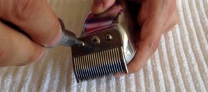 How to align clipper blade